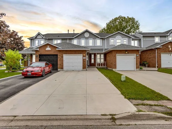 16 Fairgreen Clos, Cambridge, ON N1T 1T6