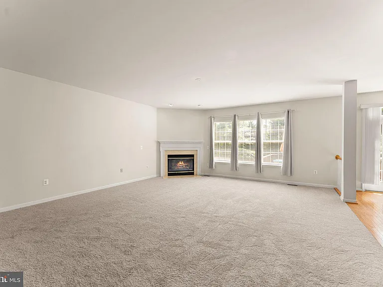 8309 Double Eagle St — Photo 16
