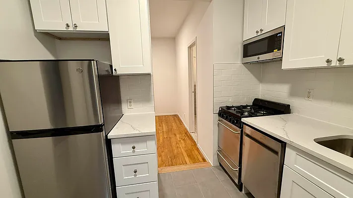 Rented by HOLTON REAL ESTATE INC. | media 1