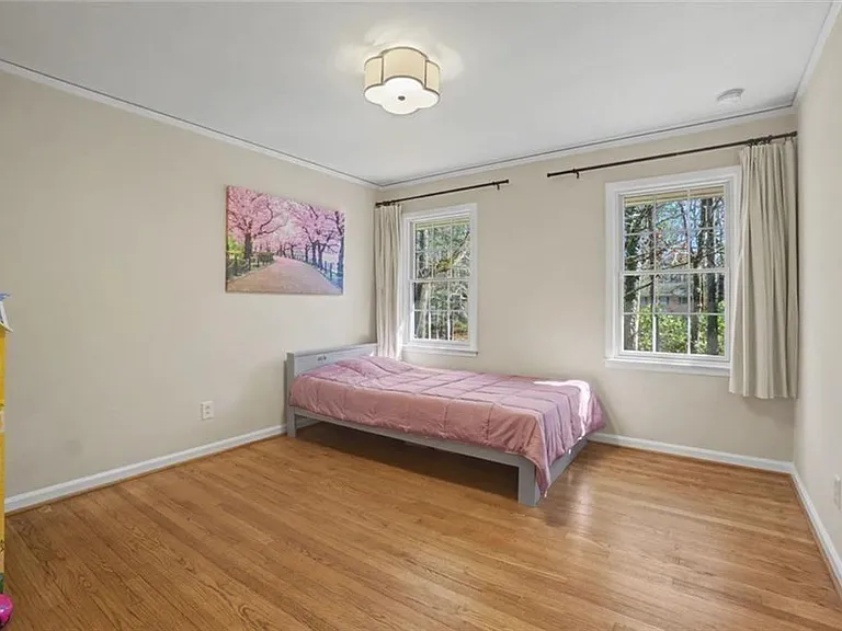 7330 Hunters Branch Dr NE — Photo 35