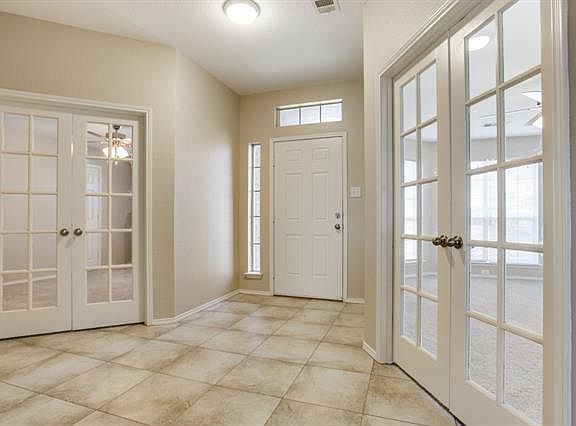 4th image of 1613 Watson Dr