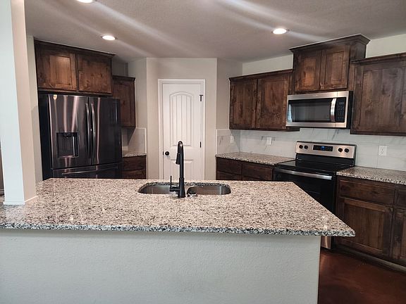 2nd image of 1236 Stone Valley Dr