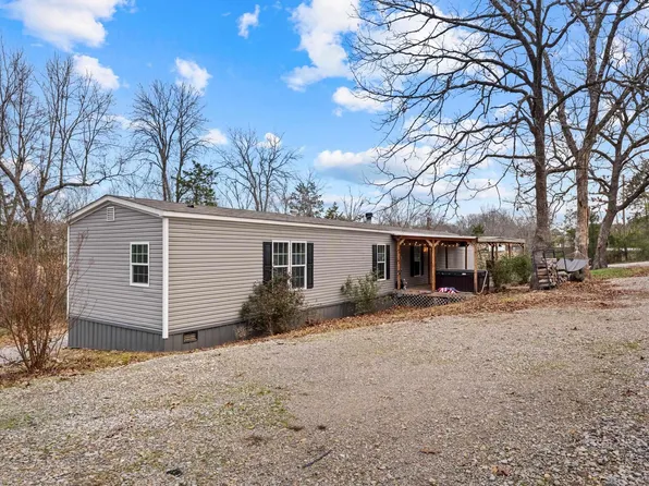 277 Mulberry St, Cotter, AR 72626