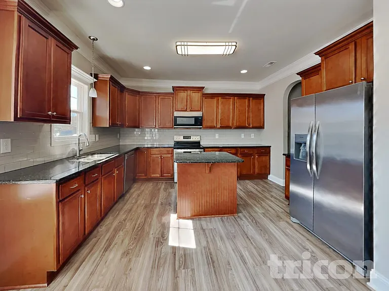 401 Bruce Johnson Rd — Photo 5