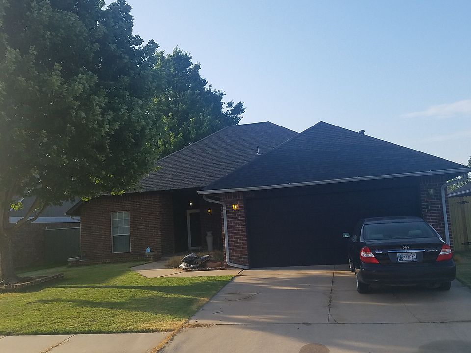 1st image of 1129 SW 132nd Pl