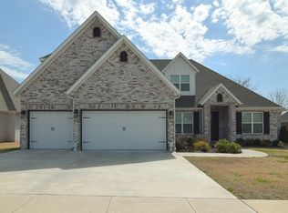 1320 Elizabeth Loop, Bentonville, AR 72713