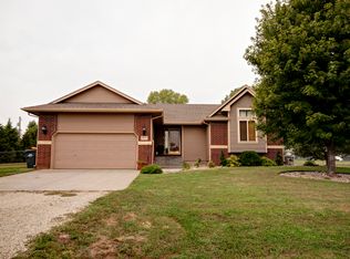 3615 S Valley View St, Wichita, KS 67215