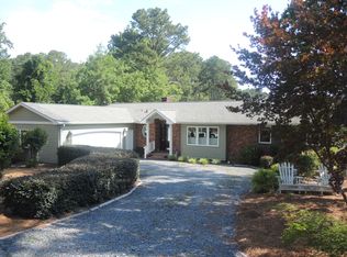 162 Pine Ridge Dr, Whispering Pines, NC 28327
