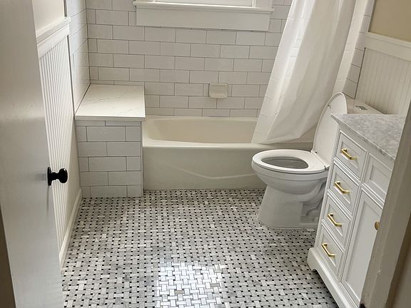 5th image of 612 S Orleans Ave