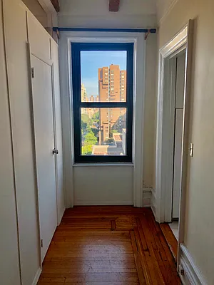 Rented by NextStopNY | media 5