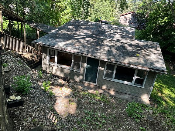 2nd image of 11 Valley Dr