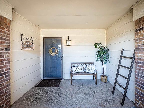 4th image of 2304 NW Nottingham Rd