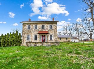 1594 W Dayton Yellow Springs Rd, Xenia, OH 45385