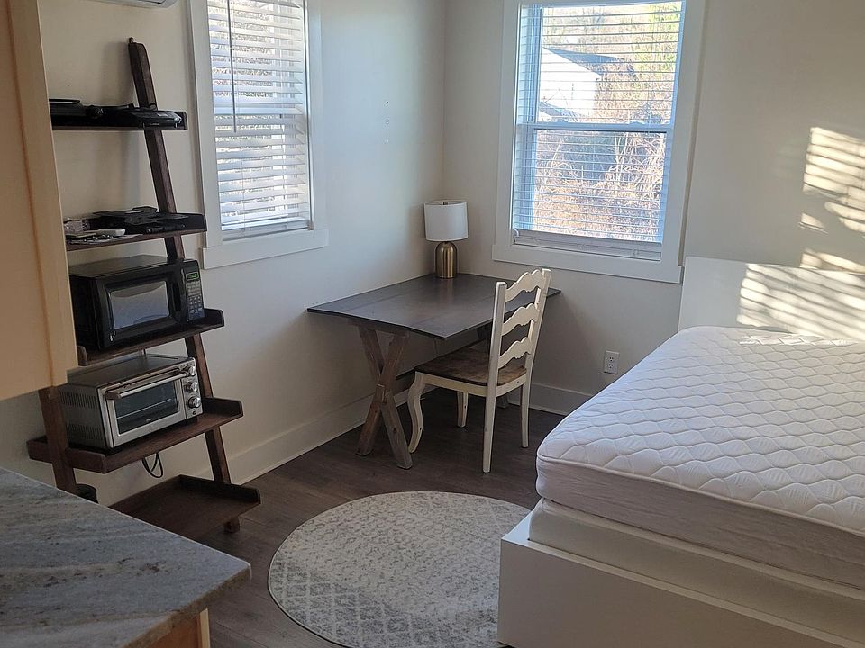 Wonderful natural light in this modern, cozy, private corner unit.