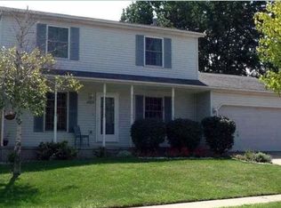 2705 Clearwater Ave, Bloomington, IL 61704