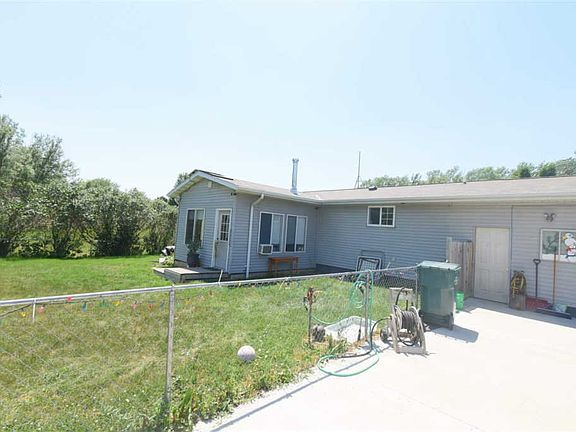 3rd image of 26636 Birch St