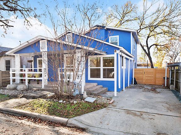 Drive-way, parking for 2 cars