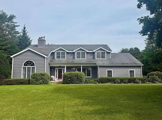 9 Summit Dr, Peru, NY 12972