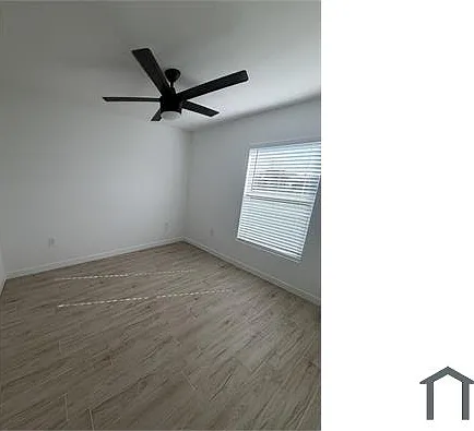 3026 NE 6th Pl — Photo 3