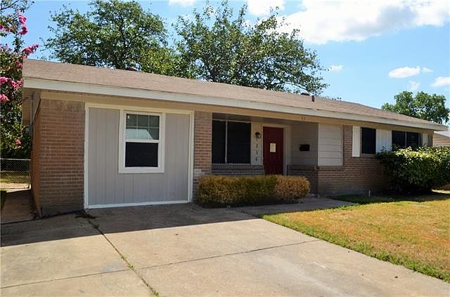 1st image of 1236 E Park Dr