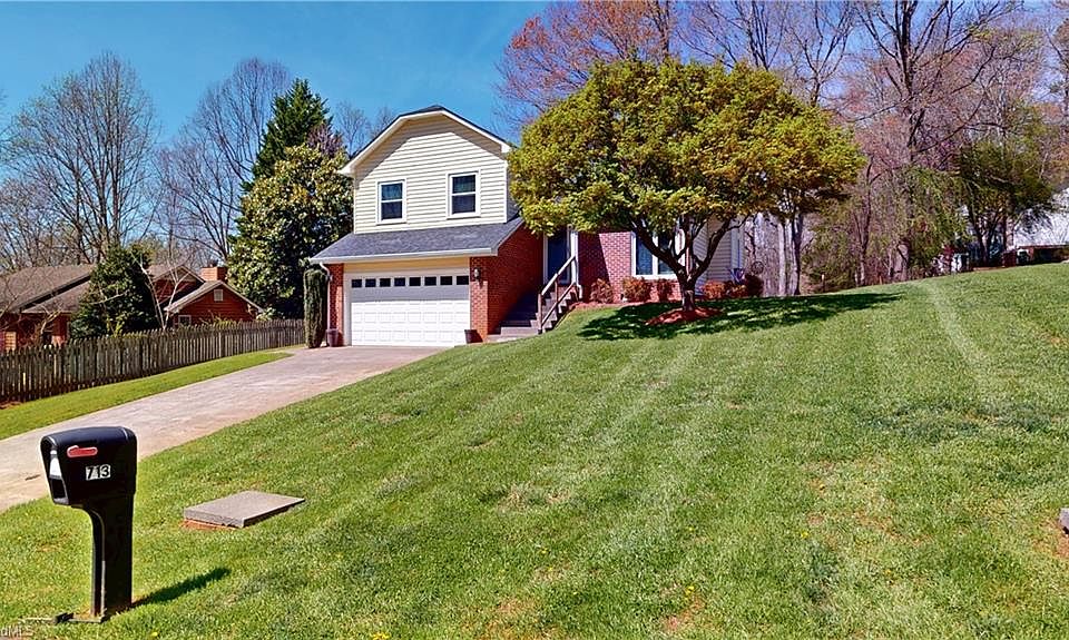 1st image of 713 Old Barn Cir