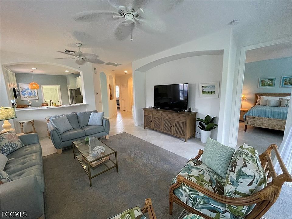 1st image of 10640 Camarelle Cir