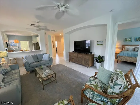 10640 Camarelle Cir, Fort Myers, FL 33913