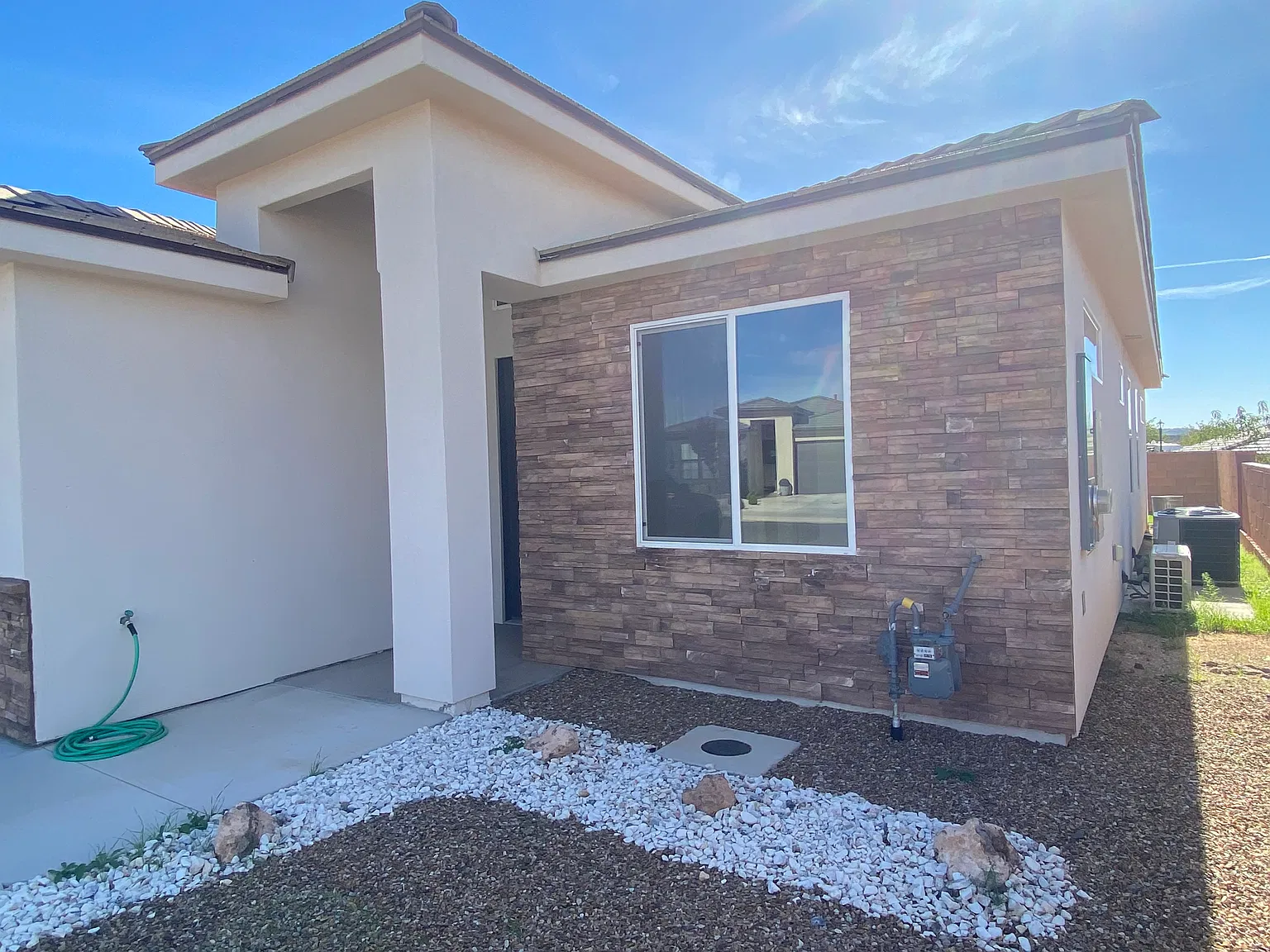 3 bed, 1530 sqft, $2,400 — Photo 3