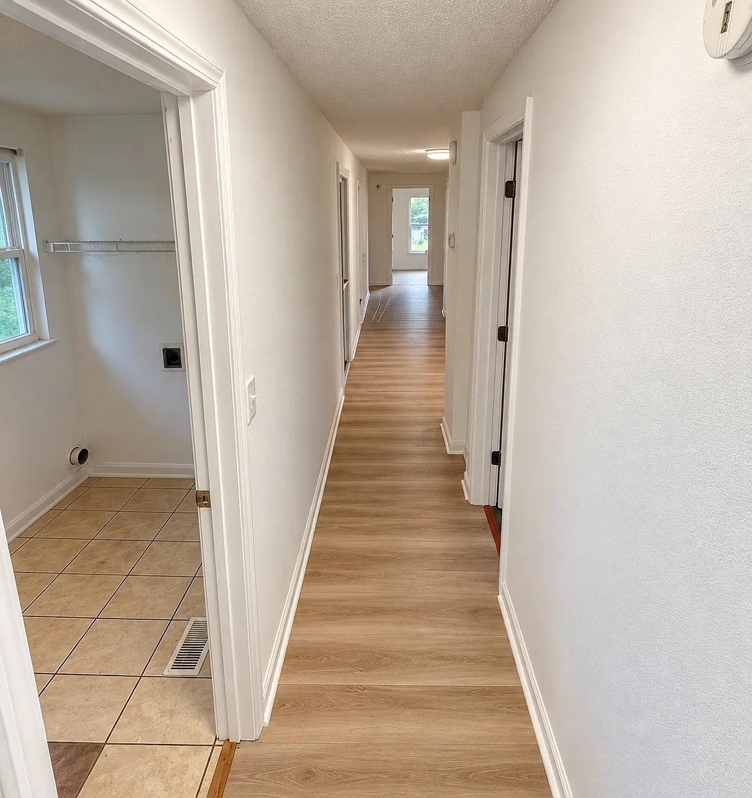 3 bed, 1250 sqft, $1,325 — Photo 1
