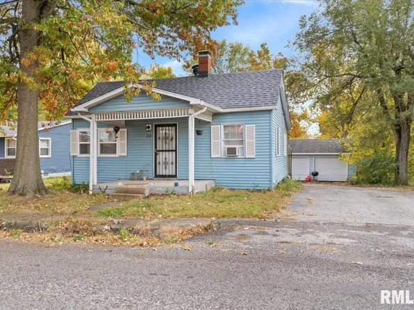 212 Blackburn Rd, Riverton, IL 62561