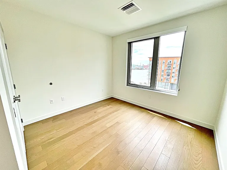 45 Lewis St #518 — Photo 14