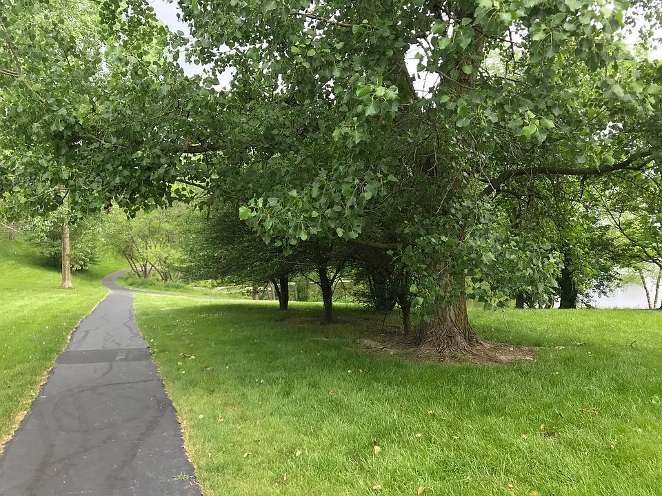 2nd image of 75 W Quail Dr