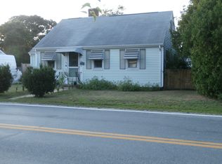 36 Charles St, Hyannis, MA 02601