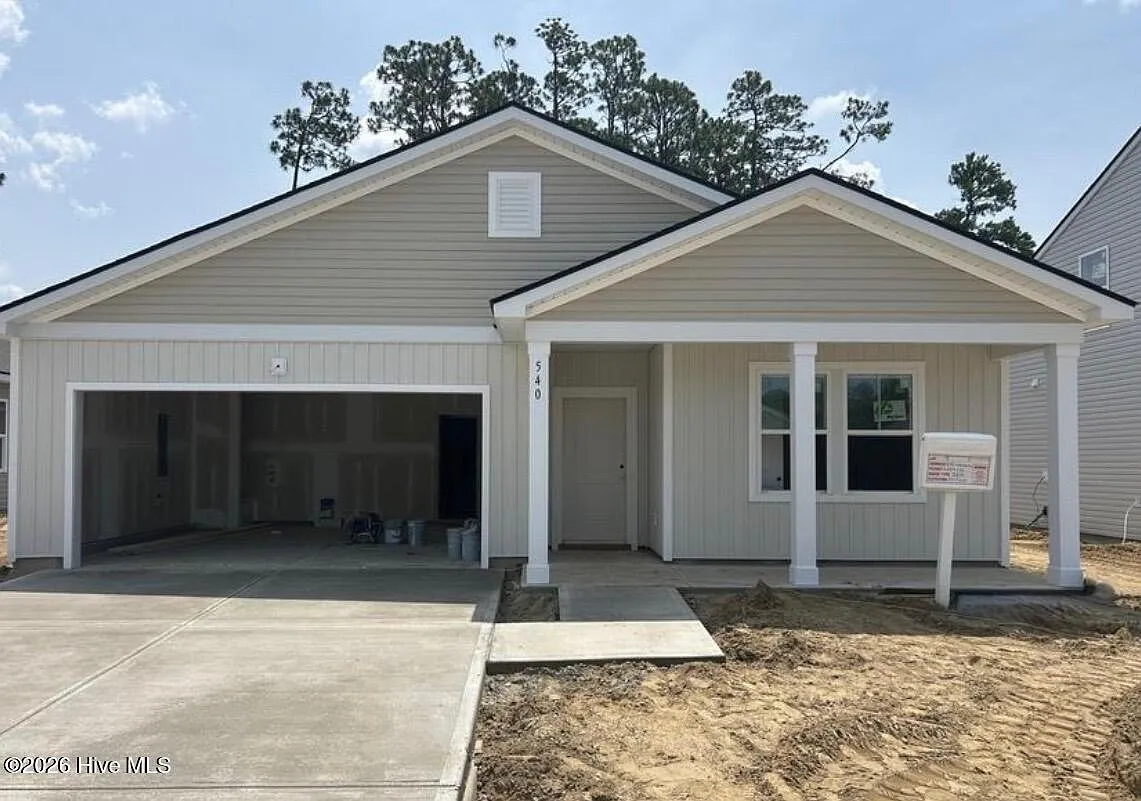4 bed, 2.0 bath, 1775 sqft, $2,350 — Photo 1