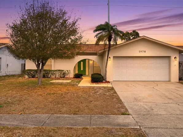1978 Radcliffe Dr N, Clearwater, FL 33763