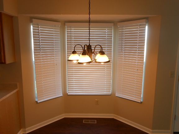 4th image of 2392 Sunladen Dr