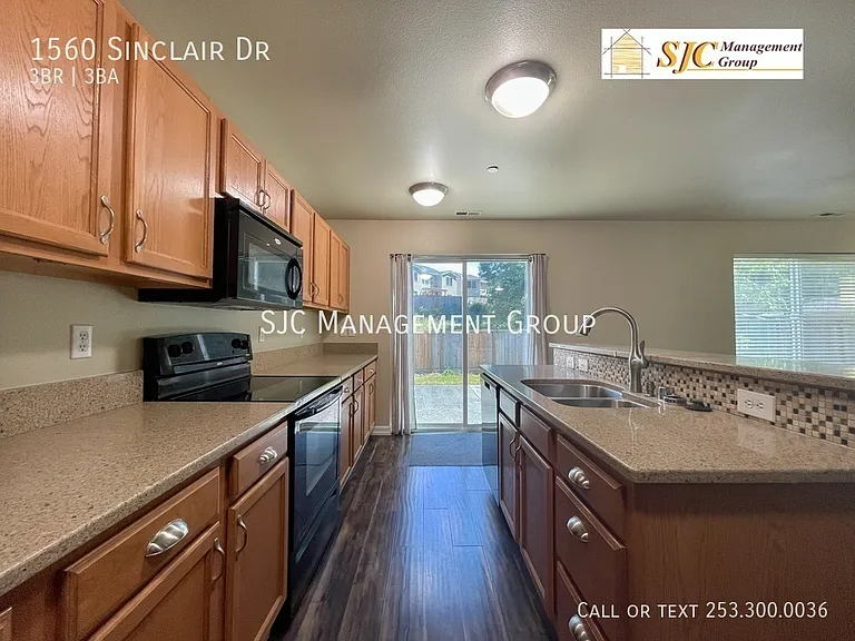 1560 Sinclair Dr — Photo 13