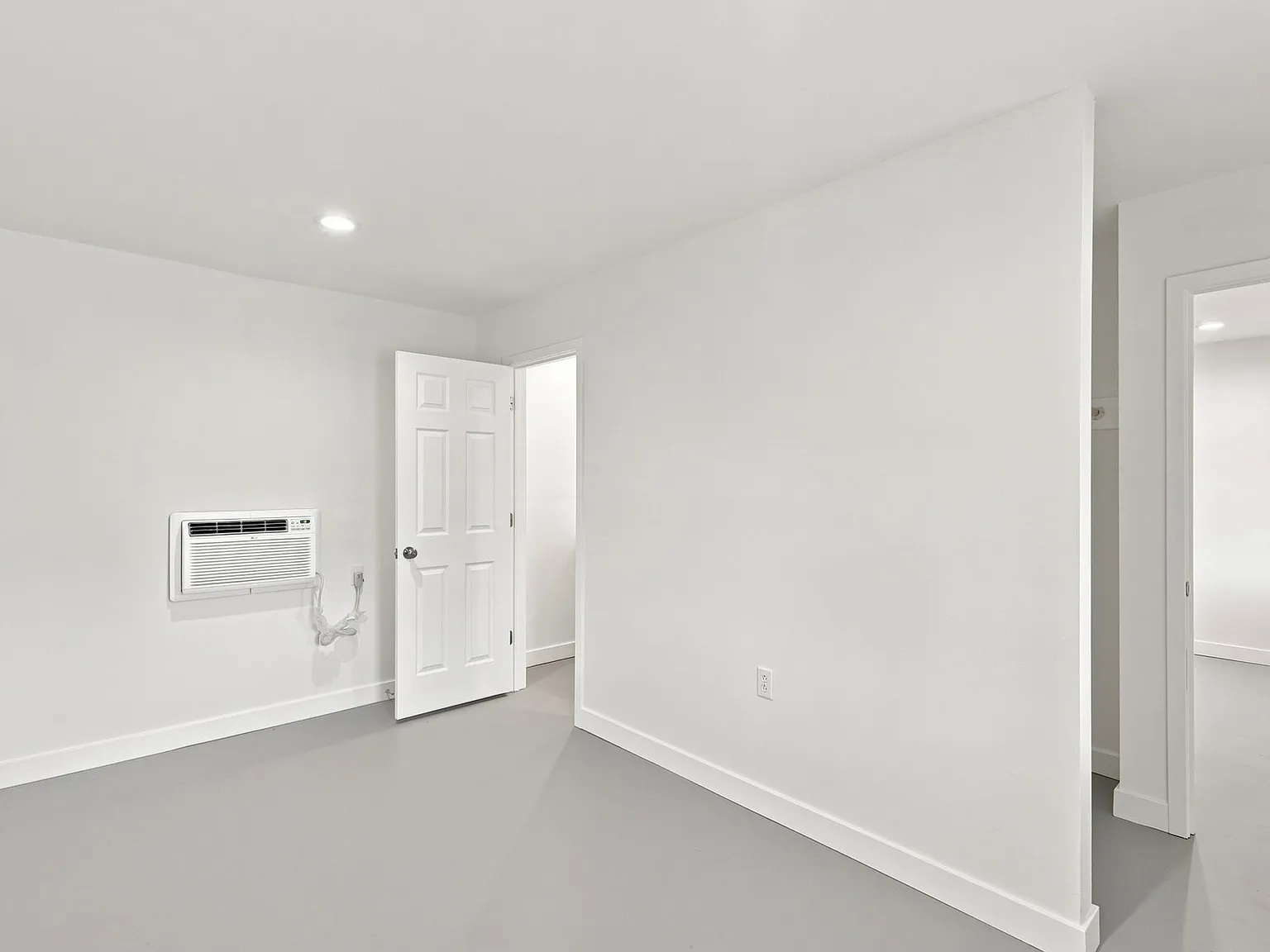 1241 West Ashley Road - Unit 104 — Photo 3