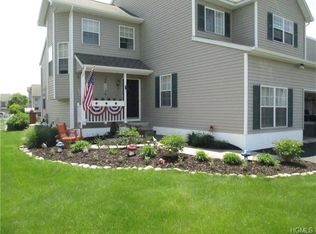 21 Woodfield Dr, Washingtonville, NY 10992