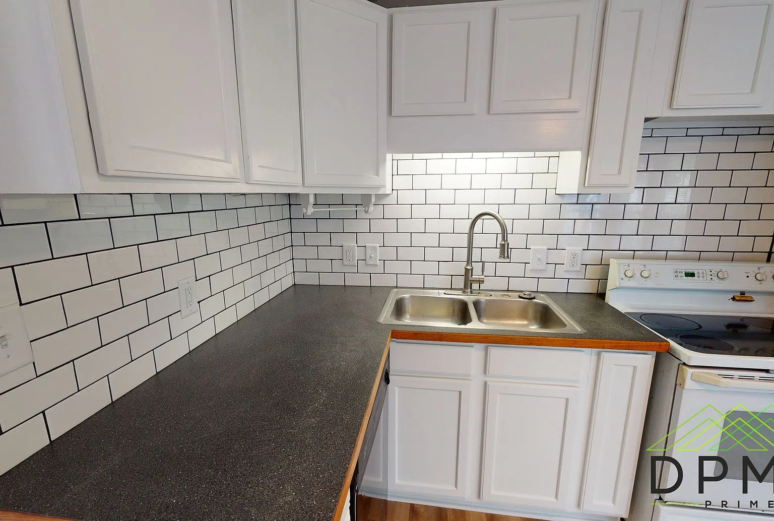 211 S. Clemens Ave. Lansing, MI 48912 — Photo 3