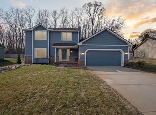 3171 Smugglers Ridge Dr, Commerce Township, MI 48390