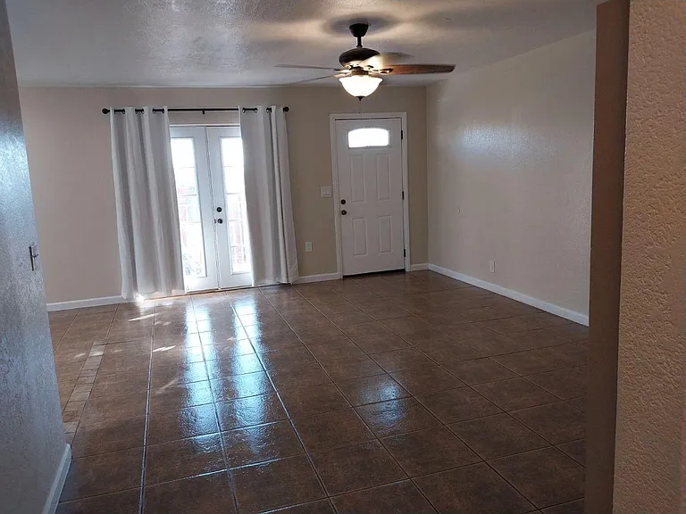813 Carey Rd — Photo 10
