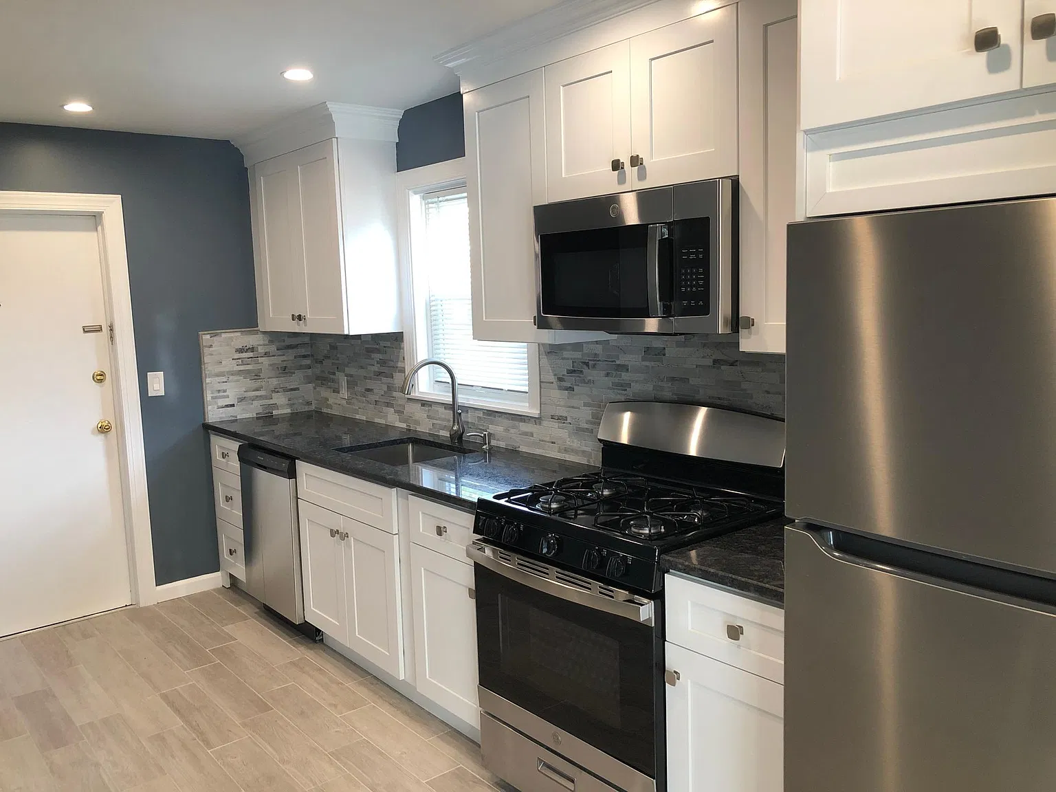 1 bed, $1,800 — Photo 2
