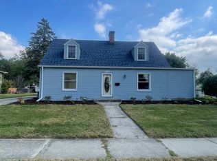 1026 S 4th St, Aurora, IL 60505