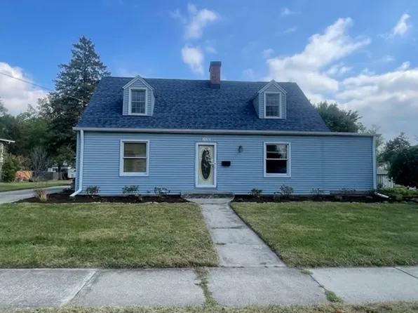 1026 S 4th St, Aurora, IL 60505