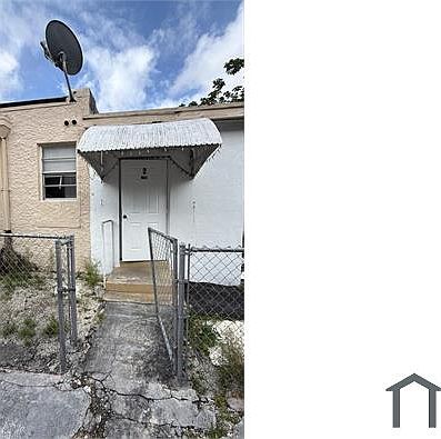 2nd image of 1919 SW 2nd St #B