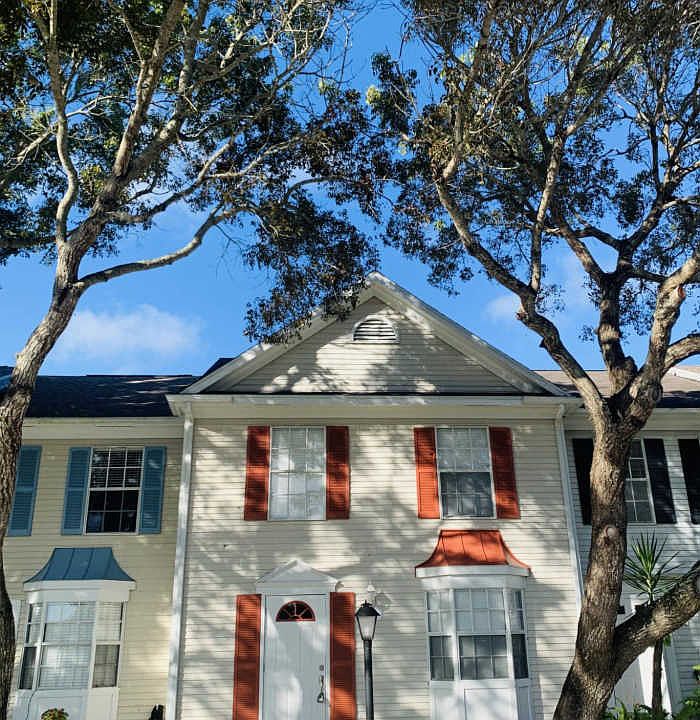 1st image of 215 Georgian Park Dr
