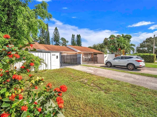 5515 Biscayne Dr, Greenacres, FL 33463