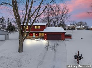 2916 6th Ave NW, Rochester, MN 55901