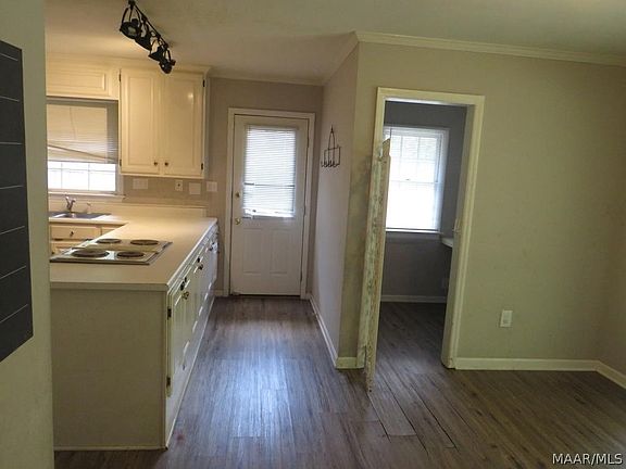 4th image of 2556 Carter Hill Rd